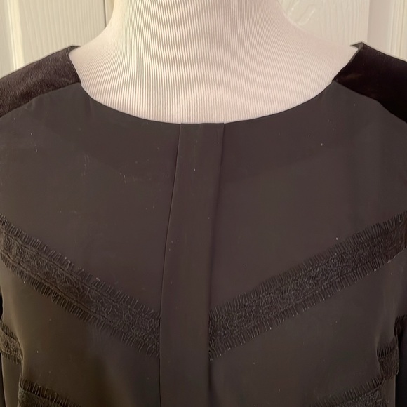 Ann Taylor black mixed media top size 8. - Picture 2 of 8